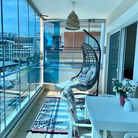 Hygge Flat With Heated Floors & Sunny Balcony! ألانيا