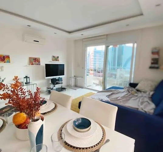 Appartement Hygge Flat With Heated Floors & Sunny Balcony! Alanya