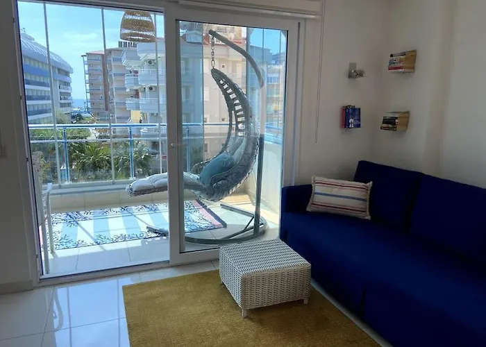 Hygge Flat With Heated Floors & Sunny Balcony! Appartement *