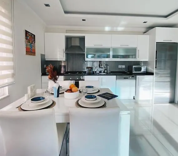 Hygge Flat With Heated Floors & Sunny Balcony! Apartmán